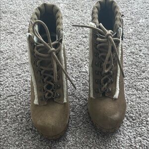 Nine West Joss Stone Tan Lace-Up Boots